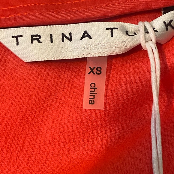 Trina Turk Dellia Dress in Poppy Size XS Shift Mini Lightweight V-Neck NWT - Picture 7 of 8